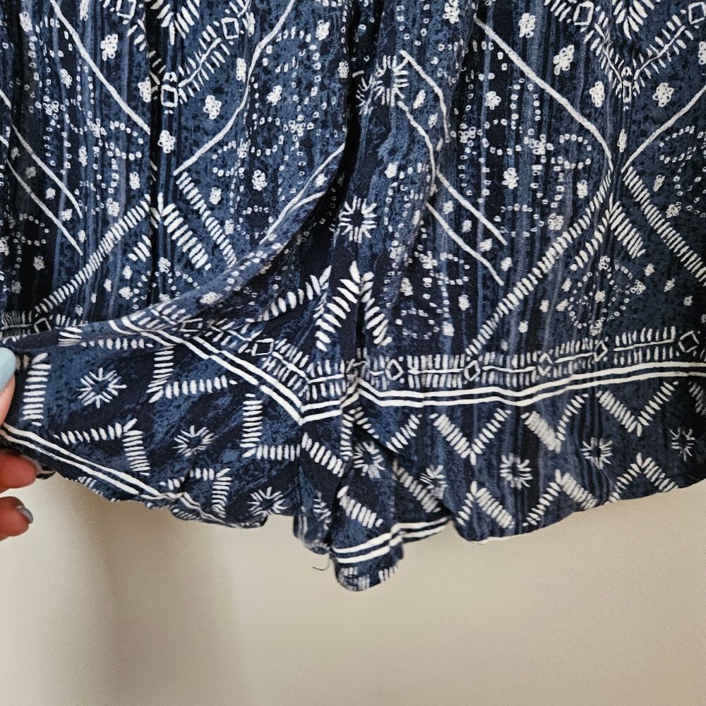 Abercrombie & Fitch Shorts Faux Wrap Tie Blue White Patterned Stretch Casual - Picture 7 of 10
